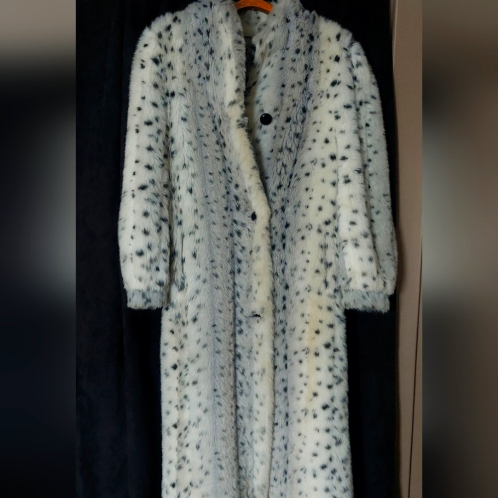 Luxurious Fur Coat